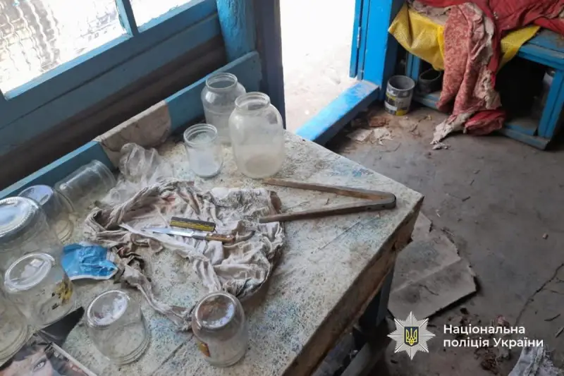 Фатальний конфлікт на Уманщині: жінка завдала ножового поранення колишньому, той помер у лікарні