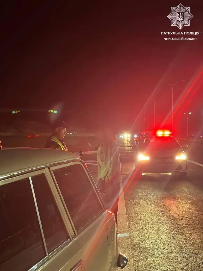 Патрульна зупинка на трасі під Уманню викрила ймовірного наркозбувача