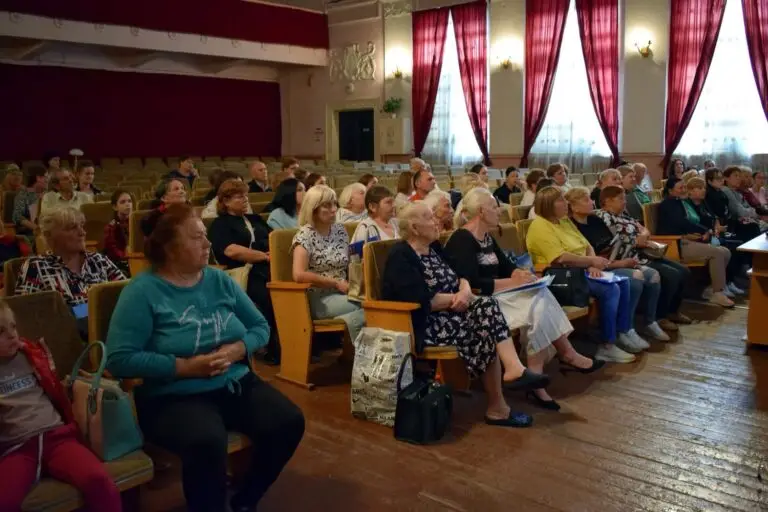Христинівка об’єднала родини захисників: відбулася відверта зустріч із представниками держави